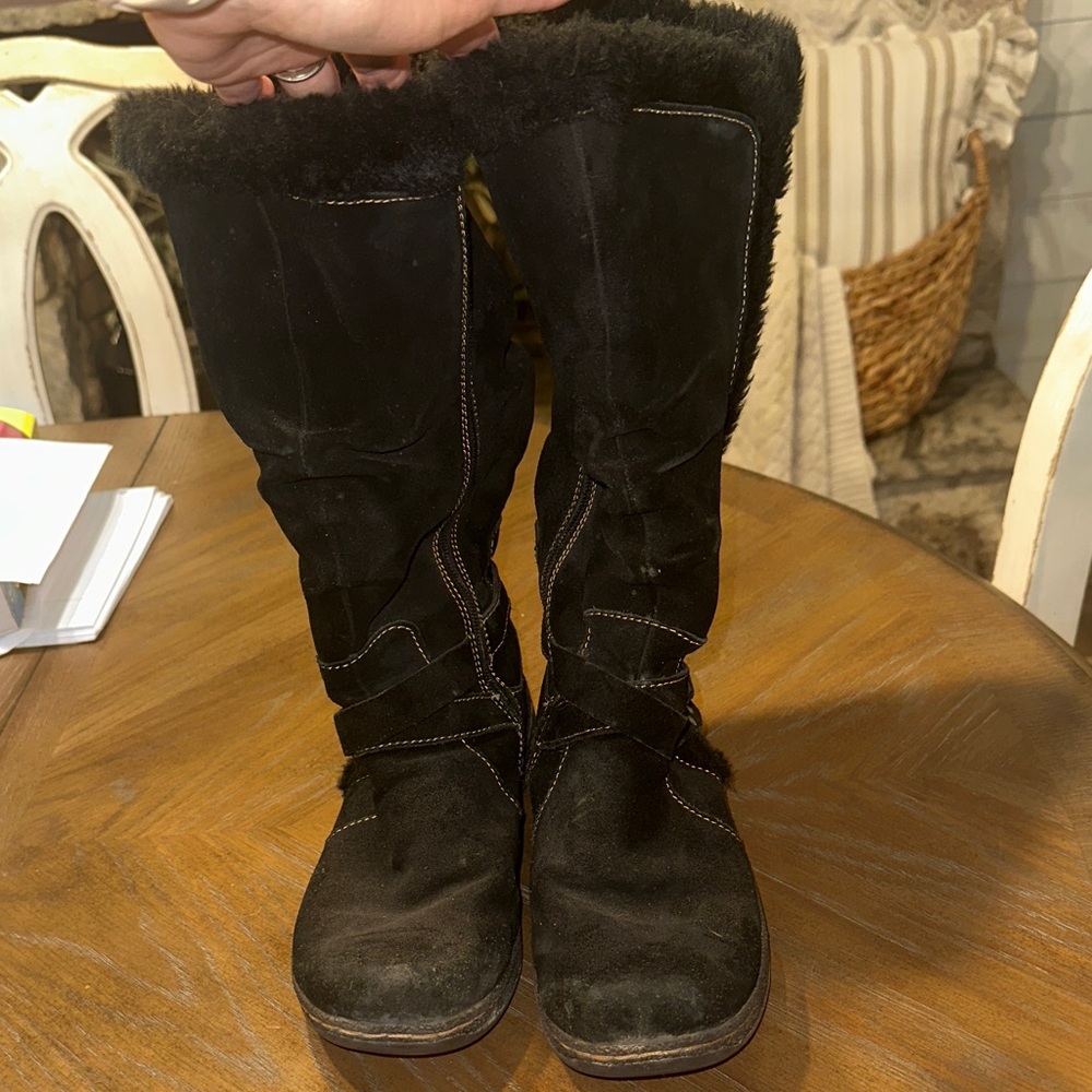 BareTraps Black Faux-Fur Lined Mid-Calf Boots with Buckle